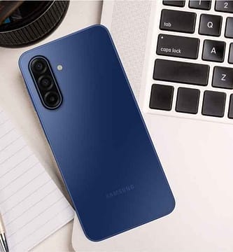 Samsung Galaxy A17 5G nas cores preto, cinza e azul