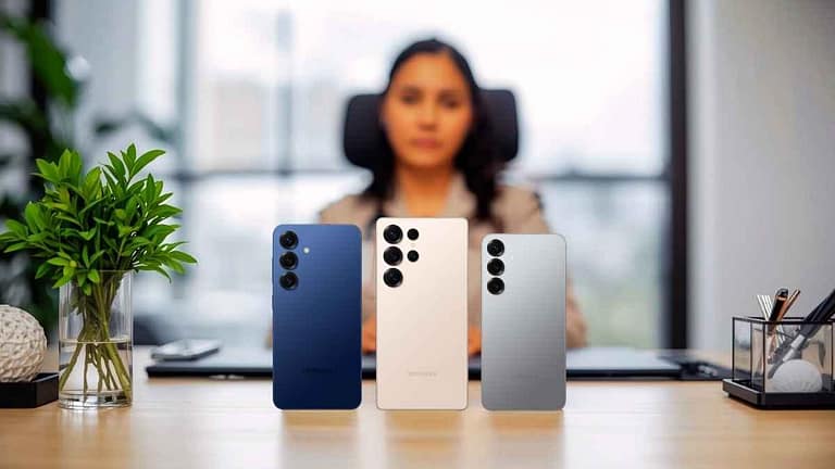 Galaxy S25, Plus ou Ultra lado a lado em comparativo.